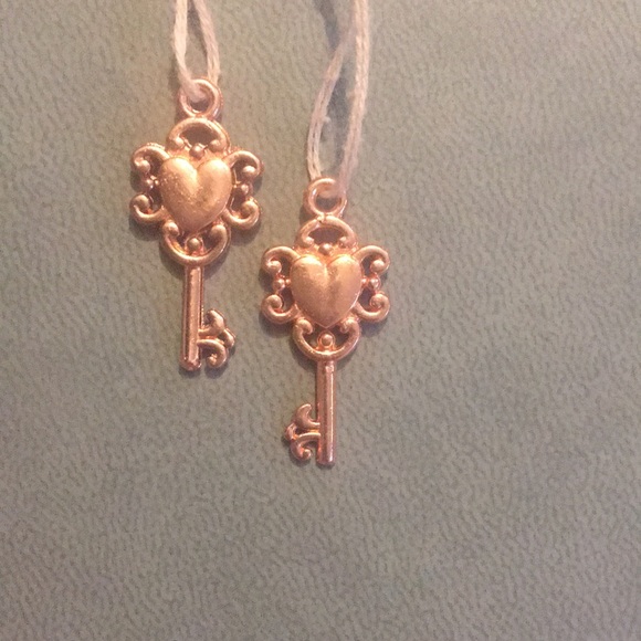 Friendship key charms. - Picture 2 of 8